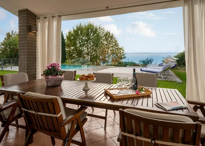 Infinity - Regarda Travel *