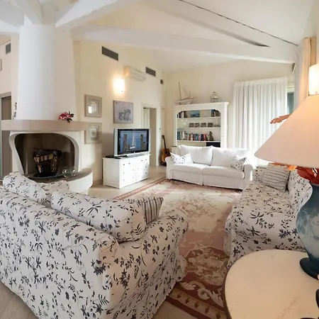 Villa Infinity - Regarda Travel *